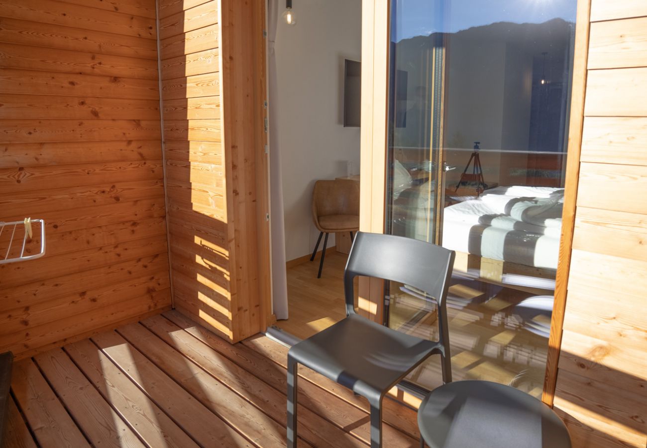 Hotel in Pieve di Cadore - B&B GIALLO - Camera Menta with bathroom for physically challenged