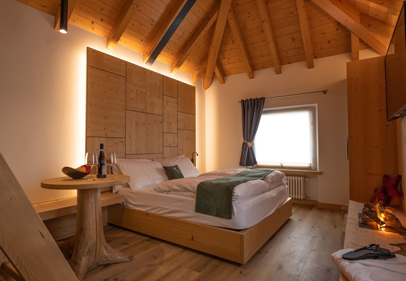 Rent by room in Lamosano - TEVERONE SUITES - Room Camoscio