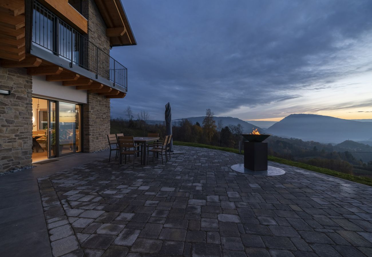 Apartment in Chies d´Alpago - Casera Cal De Mez Sot - Wellness Chalet 