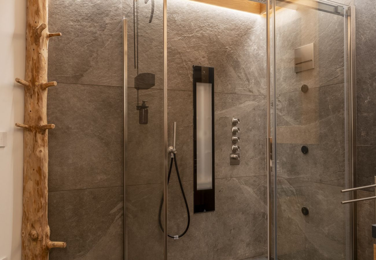 Apartment in Chies d´Alpago - Casera Cal De Mez Sot - Wellness Chalet 