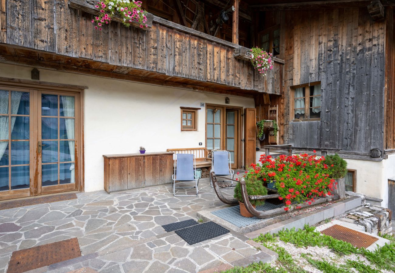 Apartment in Cortina d´Ampezzo - Casa Lacedel 1 on Ski slopes