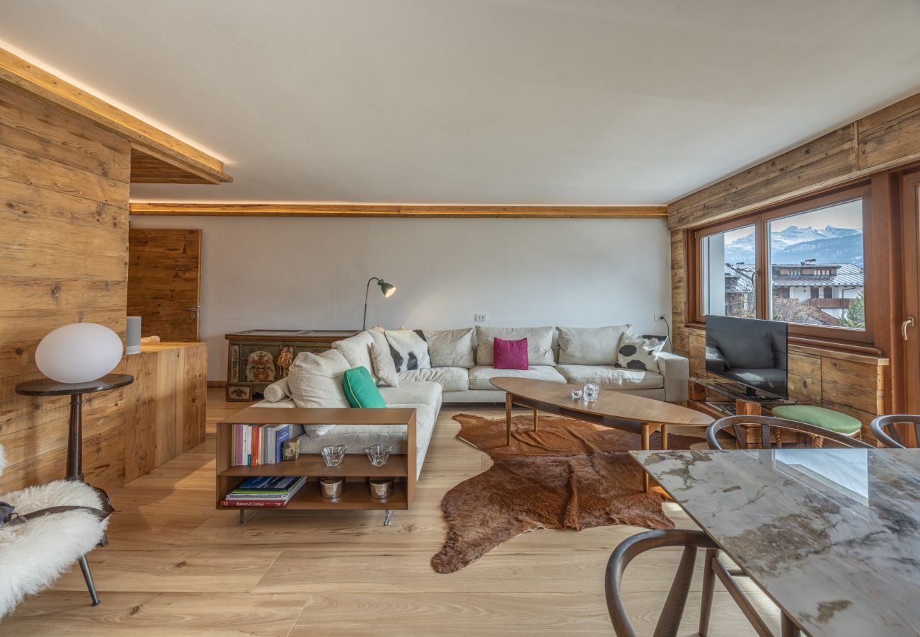 Apartment in Cortina d´Ampezzo - Ca' Dolomiti, luxurious, panoramic and close to the center and the slopes