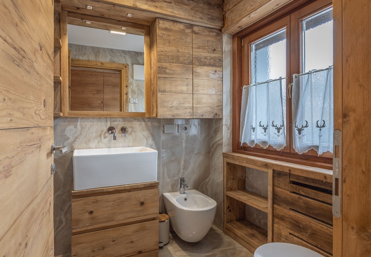 Apartment in Cortina d´Ampezzo - Ca' Dolomiti, luxurious, panoramic and close to the center and the slopes