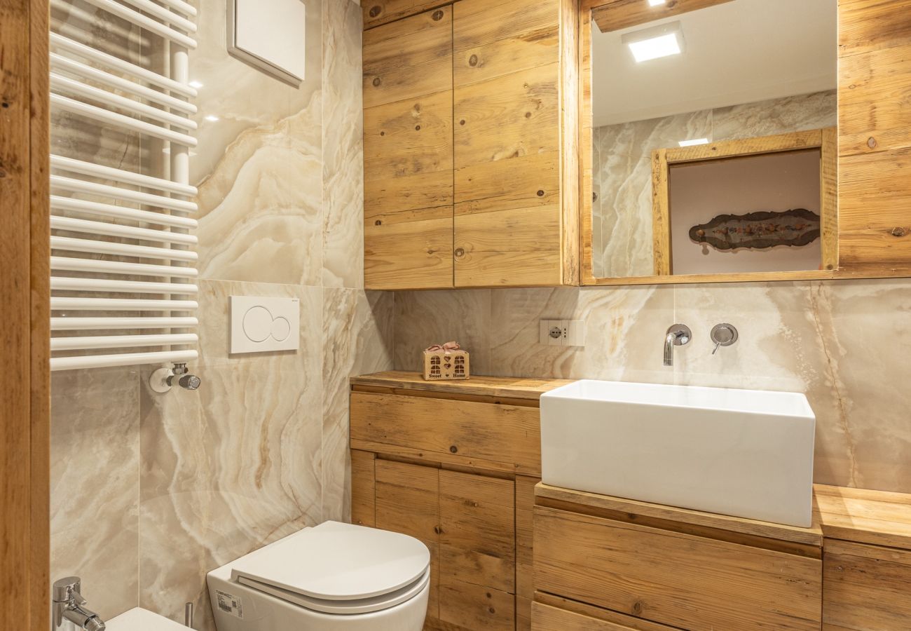 Apartment in Cortina d´Ampezzo - Ca' Dolomiti, luxurious, panoramic and close to the center and the slopes