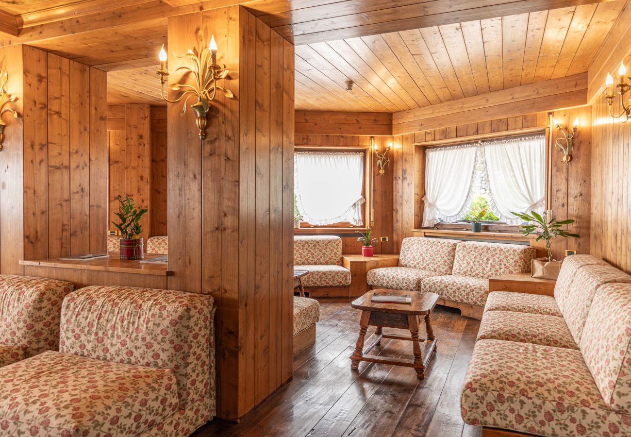 Apartment in Cortina d´Ampezzo - Casa Crignes,  close to the center of Cortina