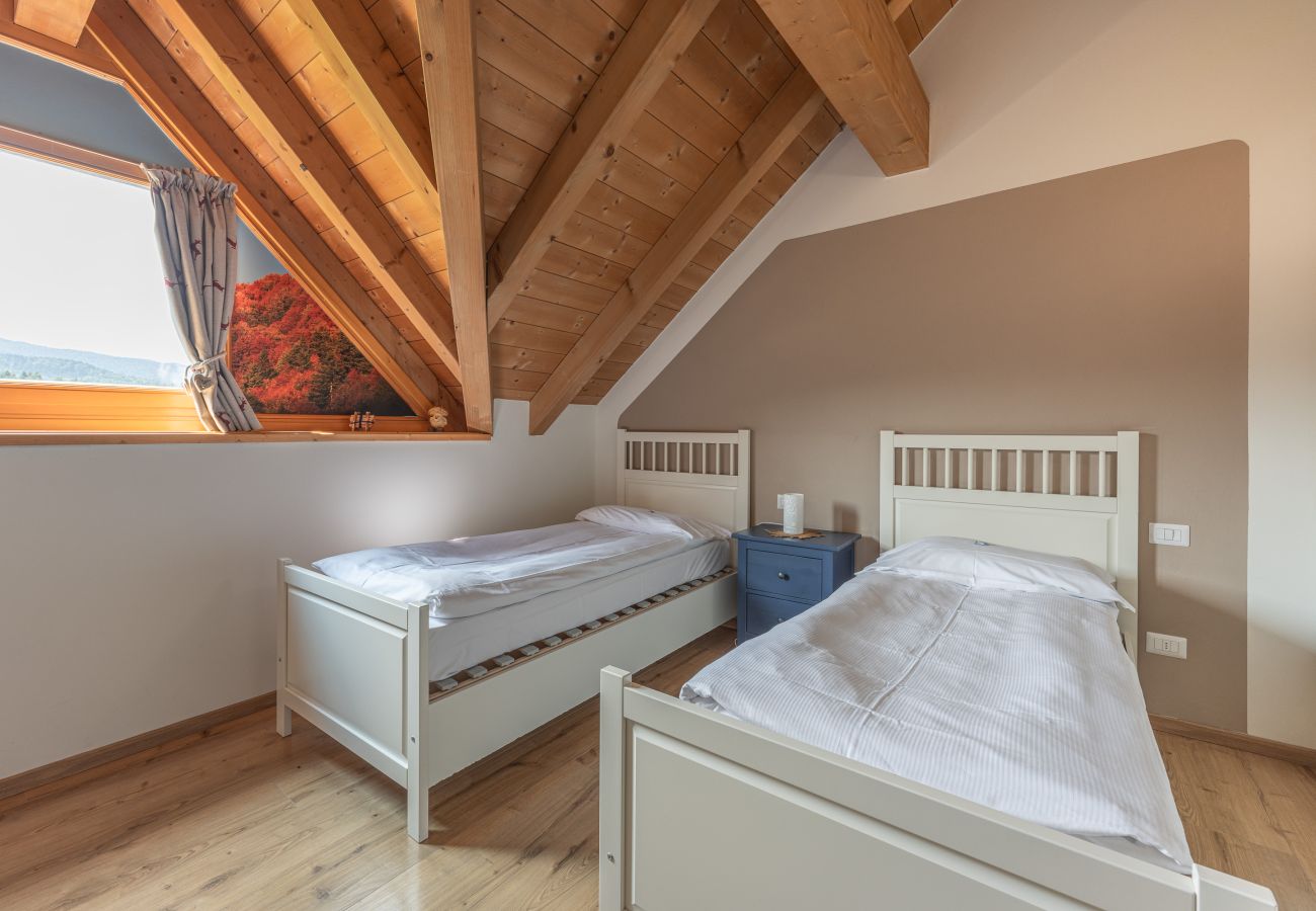 Farm stay in Tambre - Agriturismo Filippon- Room Bosco