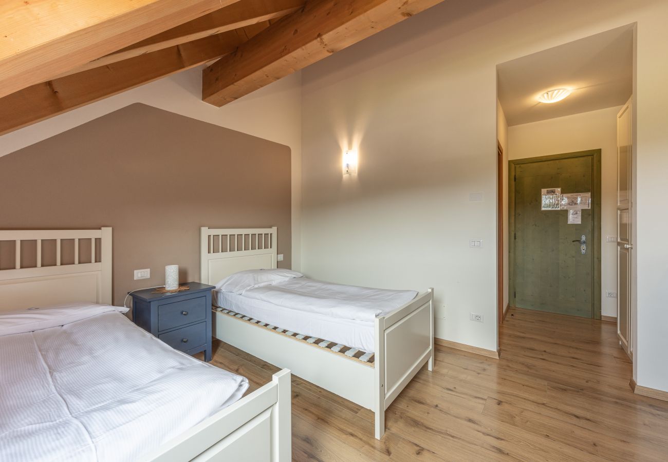 Farm stay in Tambre - Agriturismo Filippon- Room Bosco