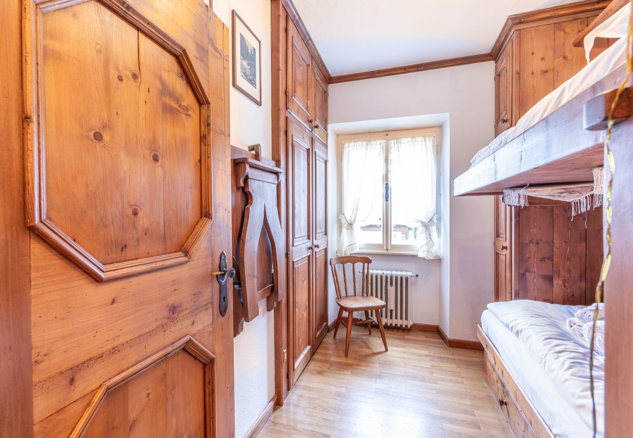 Apartment in Cortina d´Ampezzo - Casa Via dei Prati, large, panoramic and in the center