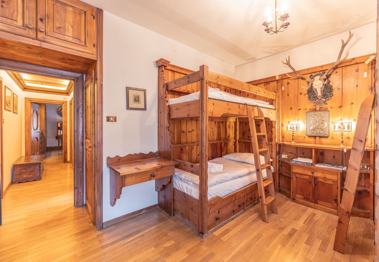 Apartment in Cortina d´Ampezzo - Casa Via dei Prati, large, panoramic and in the center
