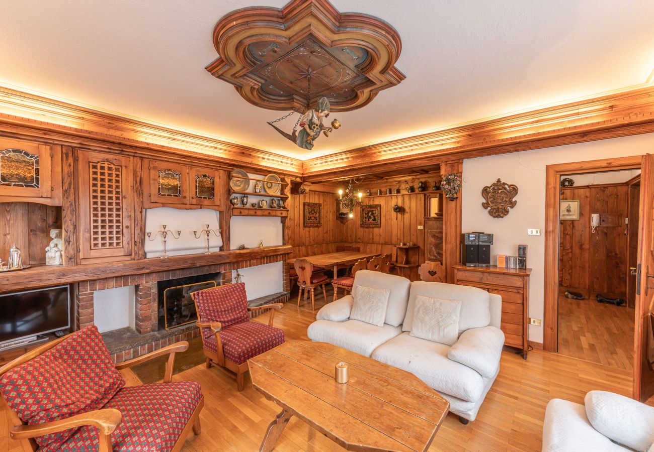 Apartment in Cortina d´Ampezzo - Casa Via dei Prati, large, panoramic and in the center