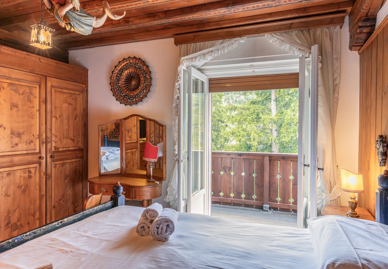 Apartment in Cortina d´Ampezzo - Casa Via dei Prati, large, panoramic and in the center