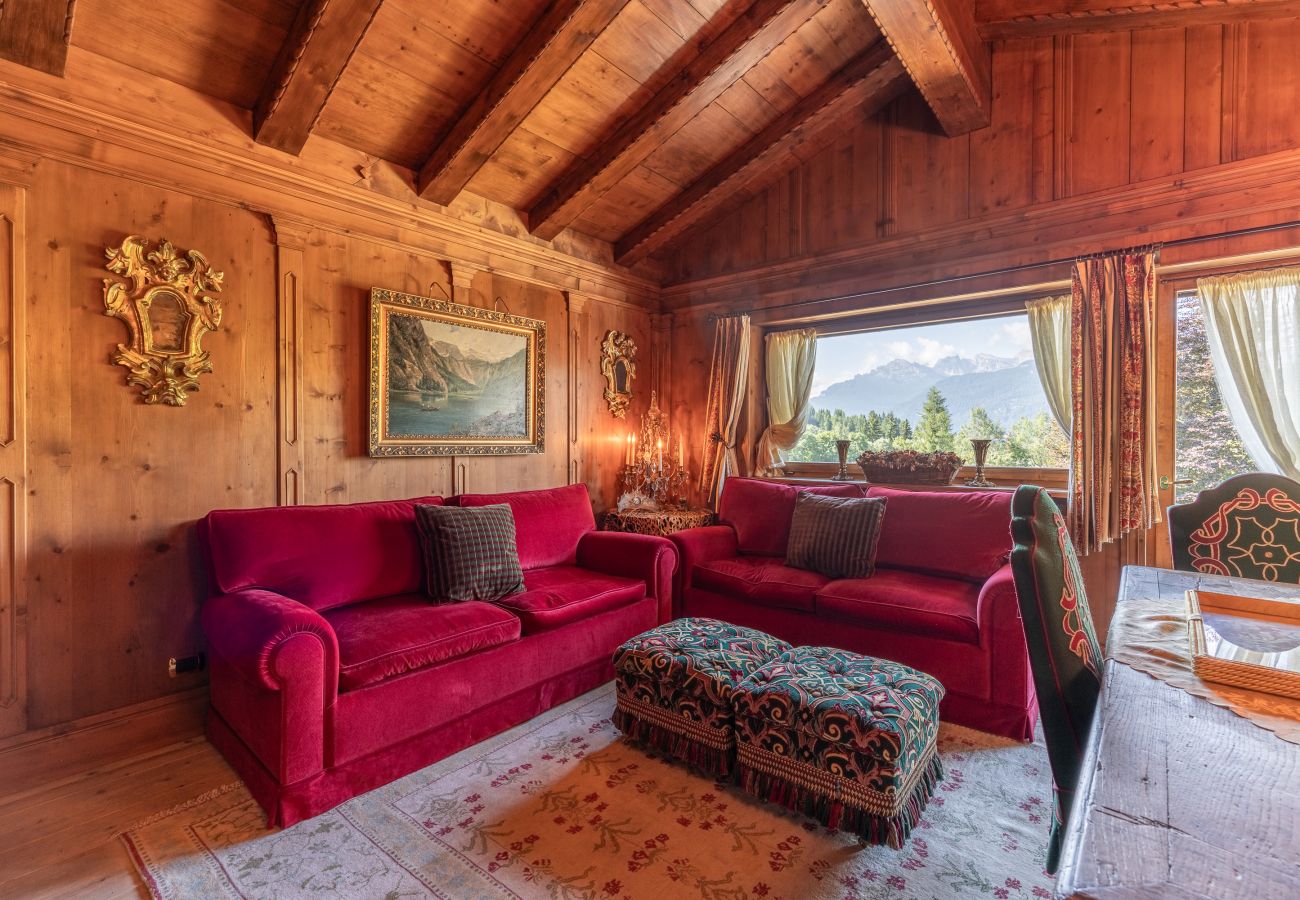 Apartment in Cortina d´Ampezzo - Casa Cirmoli, a cozy attic surrounded by greenery