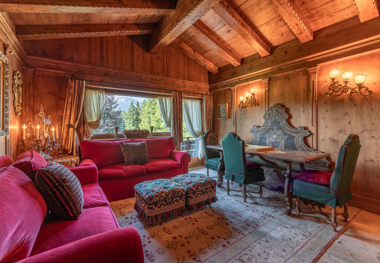 Apartment in Cortina d´Ampezzo - Casa Cirmoli, a cozy attic surrounded by greenery