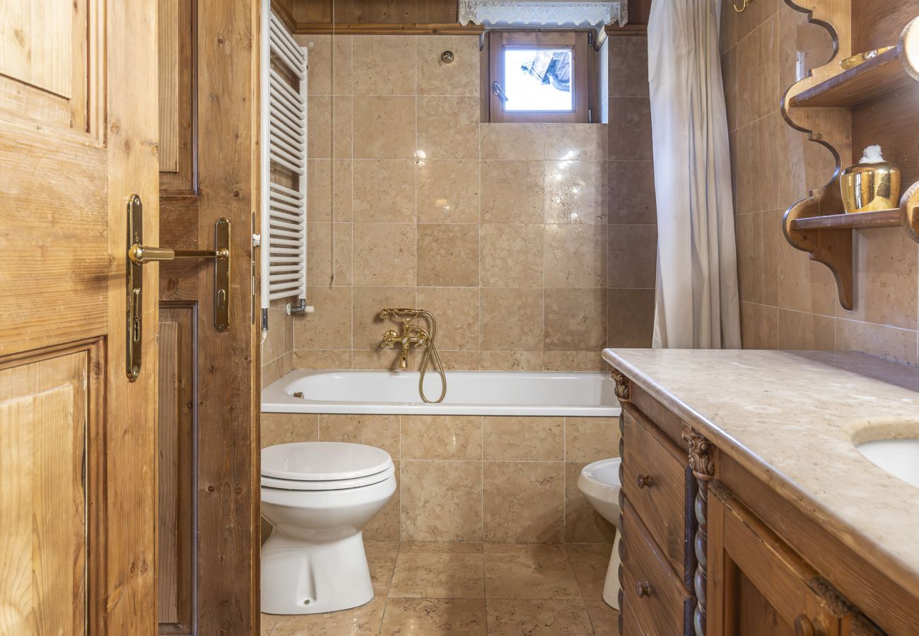 Apartment in Cortina d´Ampezzo - Casa Verzi: convenience and comfort in the heart of the city.