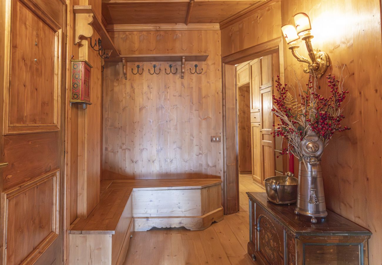 Apartment in Cortina d´Ampezzo - Casa Verzi: convenience and comfort in the heart of the city.