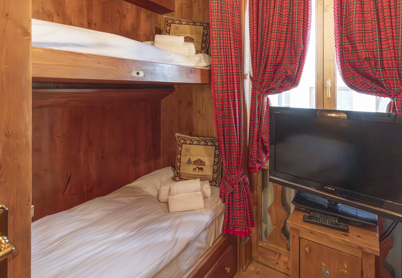 Apartment in Cortina d´Ampezzo - Casa Verzi: convenience and comfort in the heart of the city.