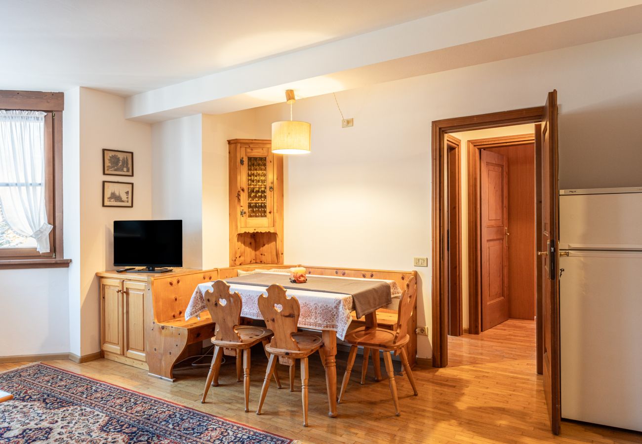 Apartment in Borca di Cadore - Casa Tre Corone, on the road to Cortina d Ampezzo