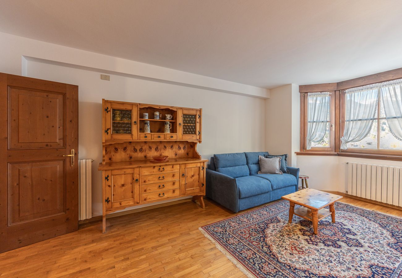 Apartment in Borca di Cadore - Casa Tre Corone, on the road to Cortina d Ampezzo