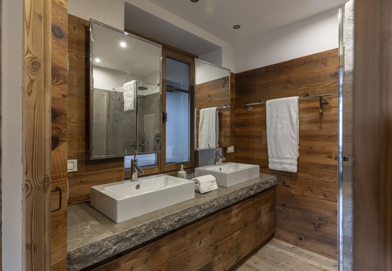 Apartment in Cortina d´Ampezzo - Casa Windsor, luxury in the center of Cortina