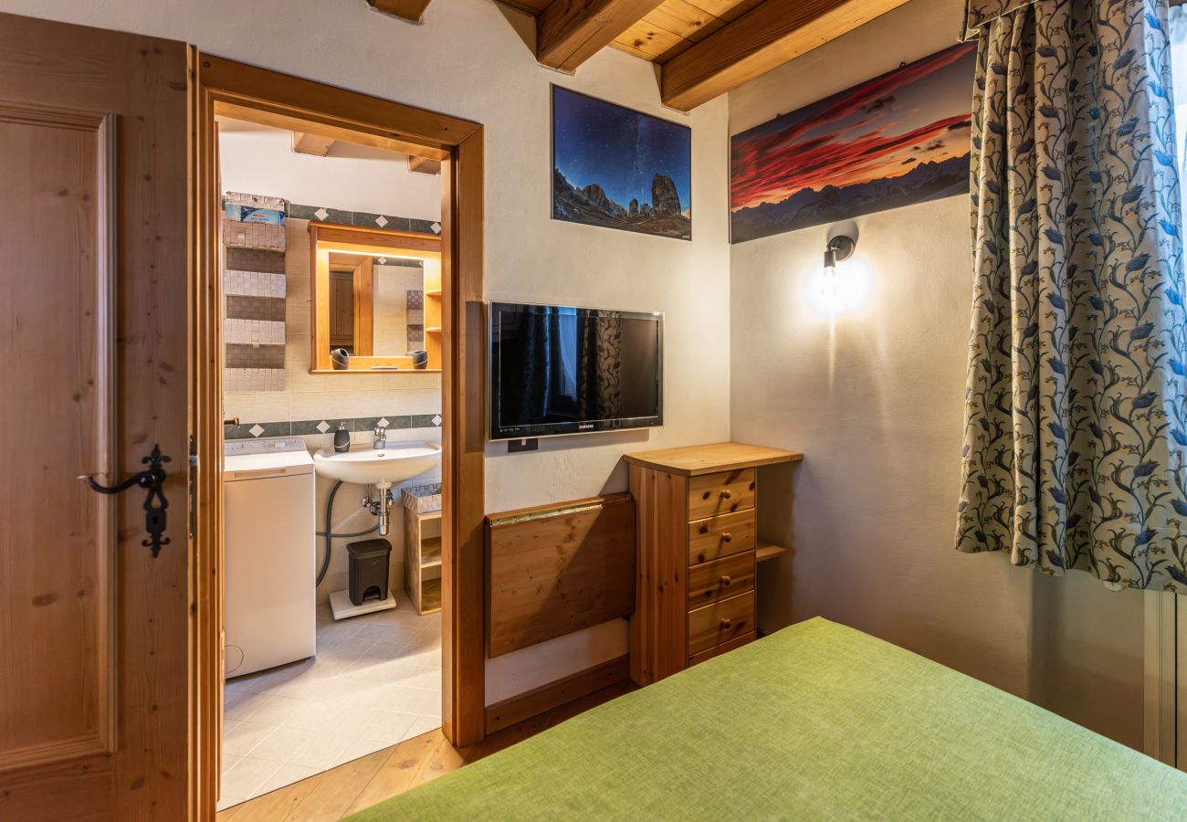 Apartment in Cortina d´Ampezzo - Casa Noce, quiet and surrounded by nature
