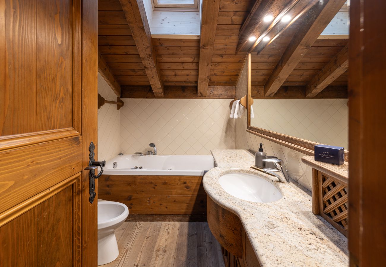 Apartment in Cortina d´Ampezzo - Casa Punta Nera 2, spacious and comfortable