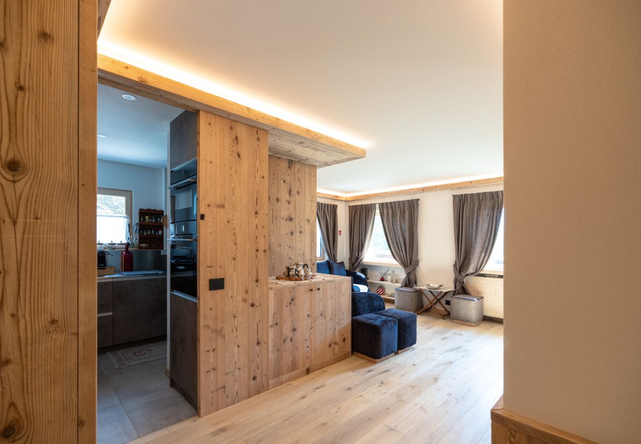 Apartment in Cortina d´Ampezzo - Casa Cosulich – elegant with furnished patio and dolomites View