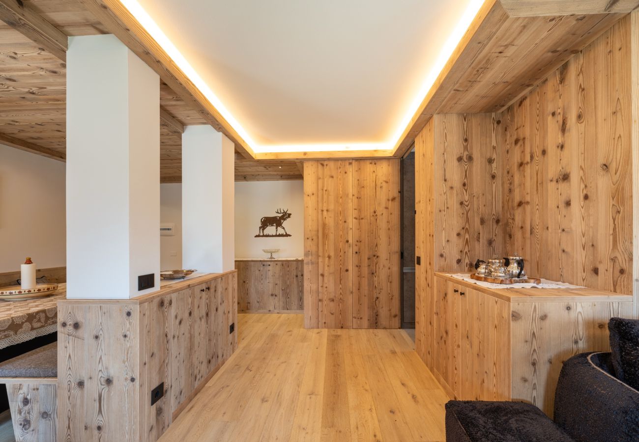 Apartment in Cortina d´Ampezzo - Casa Cosulich – elegant with furnished patio and dolomites View