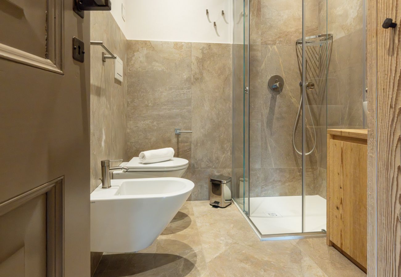 Apartment in Cortina d´Ampezzo - Casa Cosulich – elegant with furnished patio and dolomites View