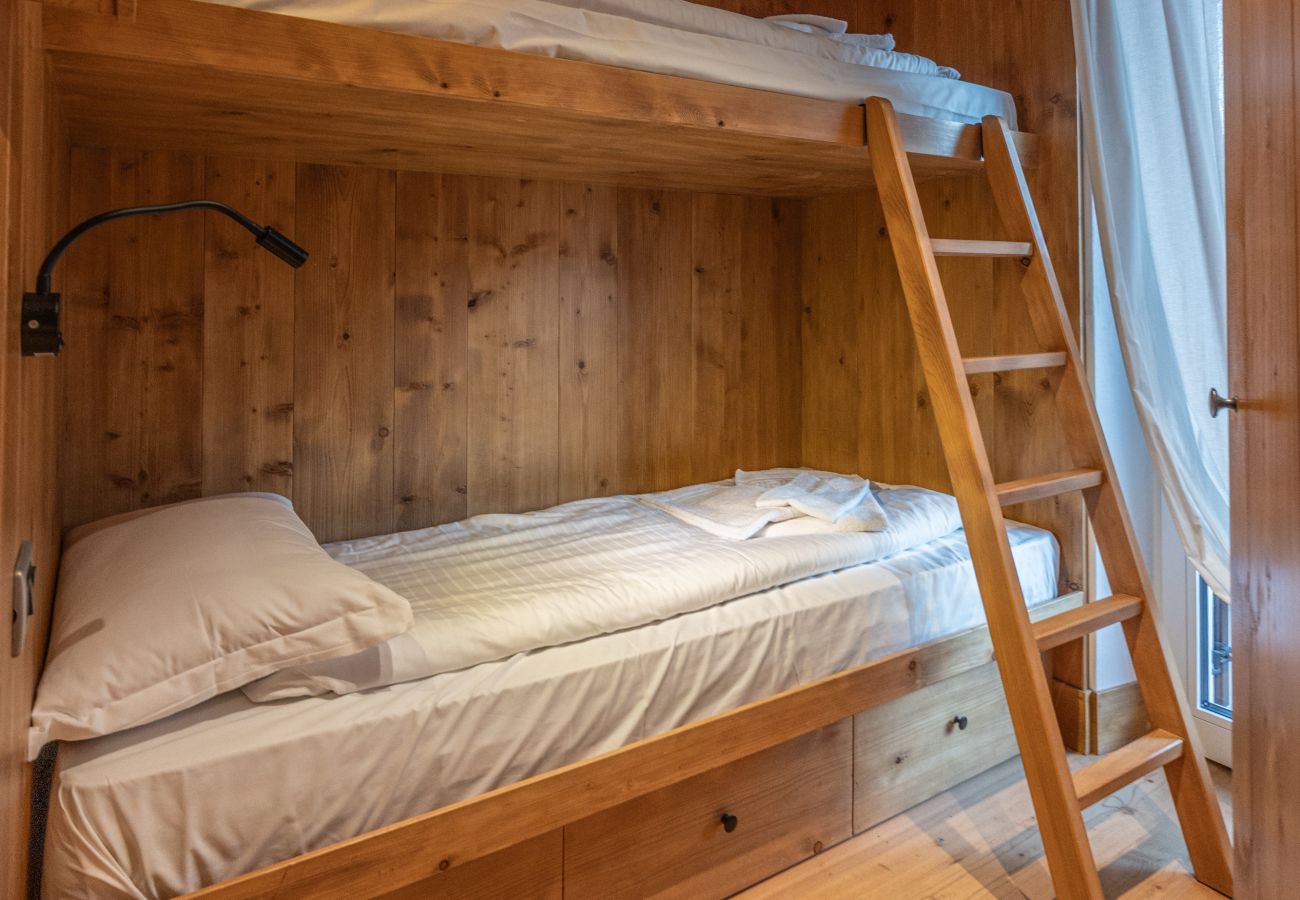 Apartment in Cortina d´Ampezzo - Casa Ampezzo, in the town center with balcony and parking area