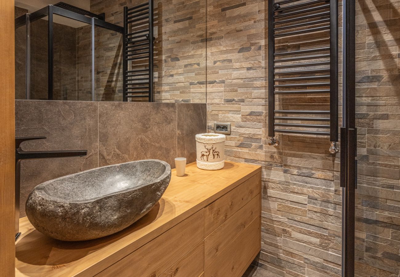 Apartment in Cortina d´Ampezzo - Casa Ampezzo, in the town center with balcony and parking area