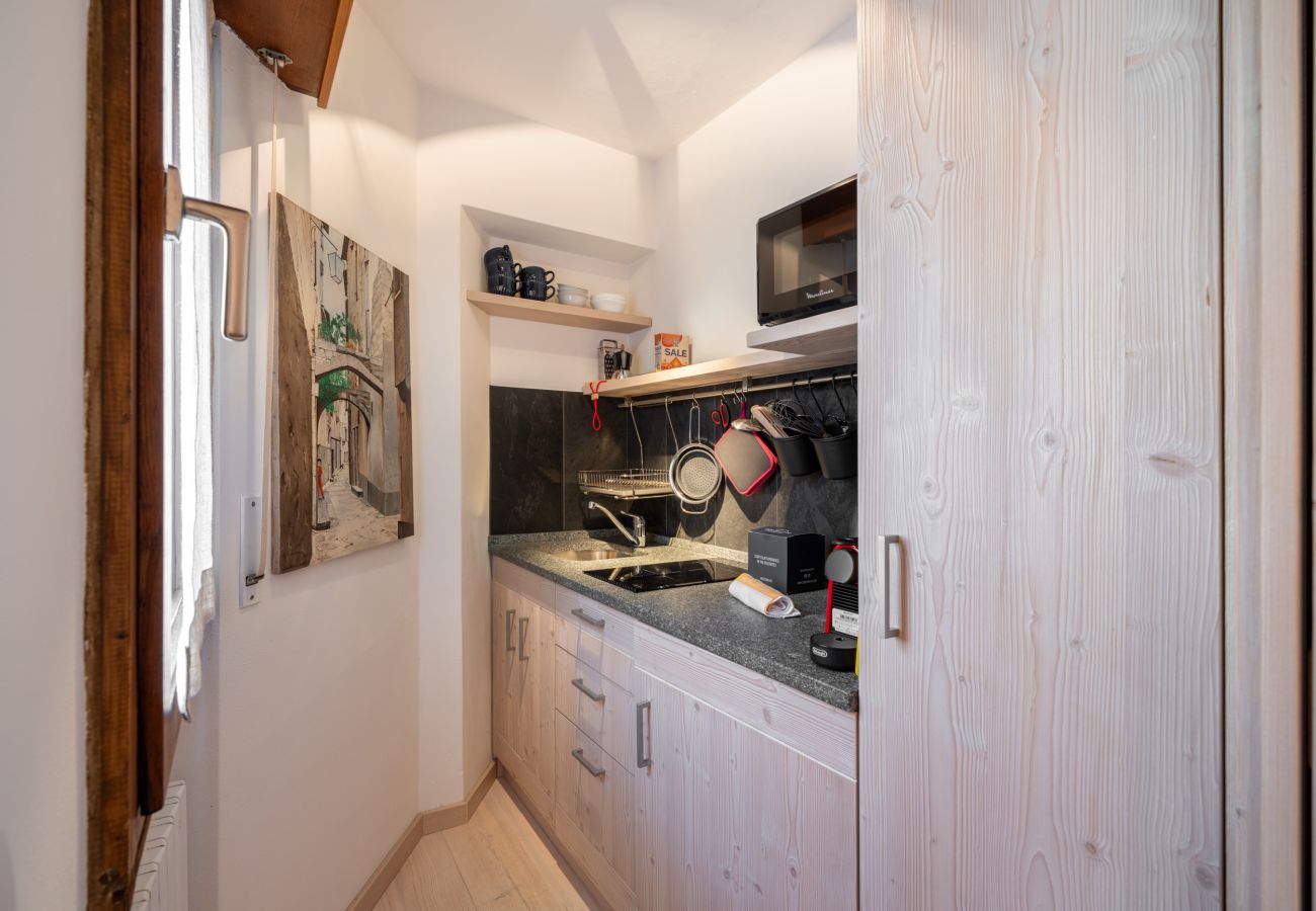 Apartment in Cortina d´Ampezzo - Casa di Gio, close to the center with balcony and beautiful views
