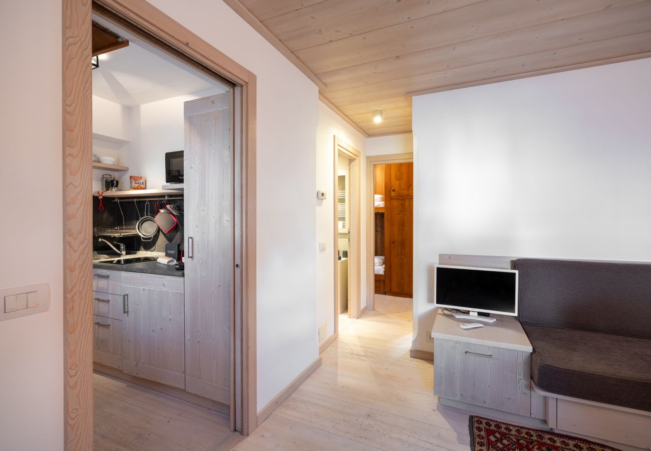 Apartment in Cortina d´Ampezzo - Casa di Gio, close to the center with balcony and beautiful views