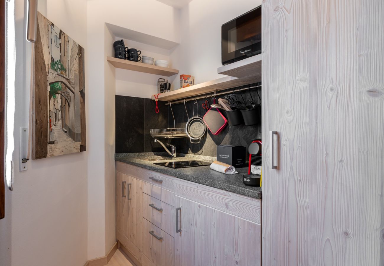 Apartment in Cortina d´Ampezzo - Casa di Gio, close to the center with balcony and beautiful views