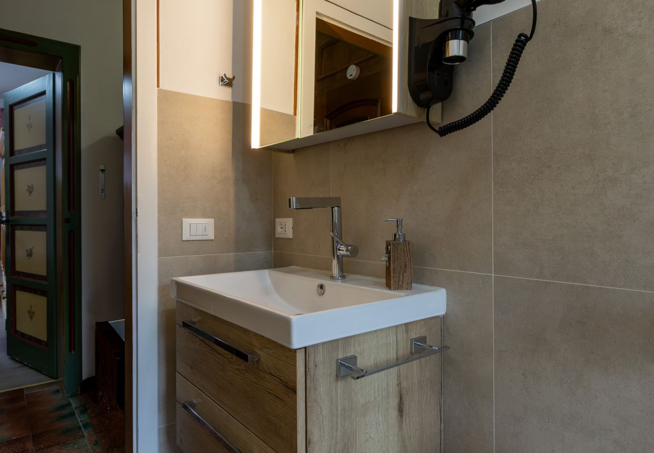 Apartment in Cortina d´Ampezzo - Casa Alberti, with a panoramic balcony and parking